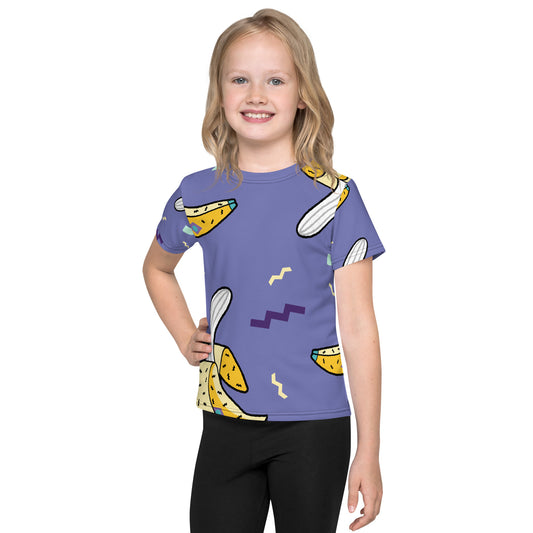 Kid with a purple T-shirt with bananas