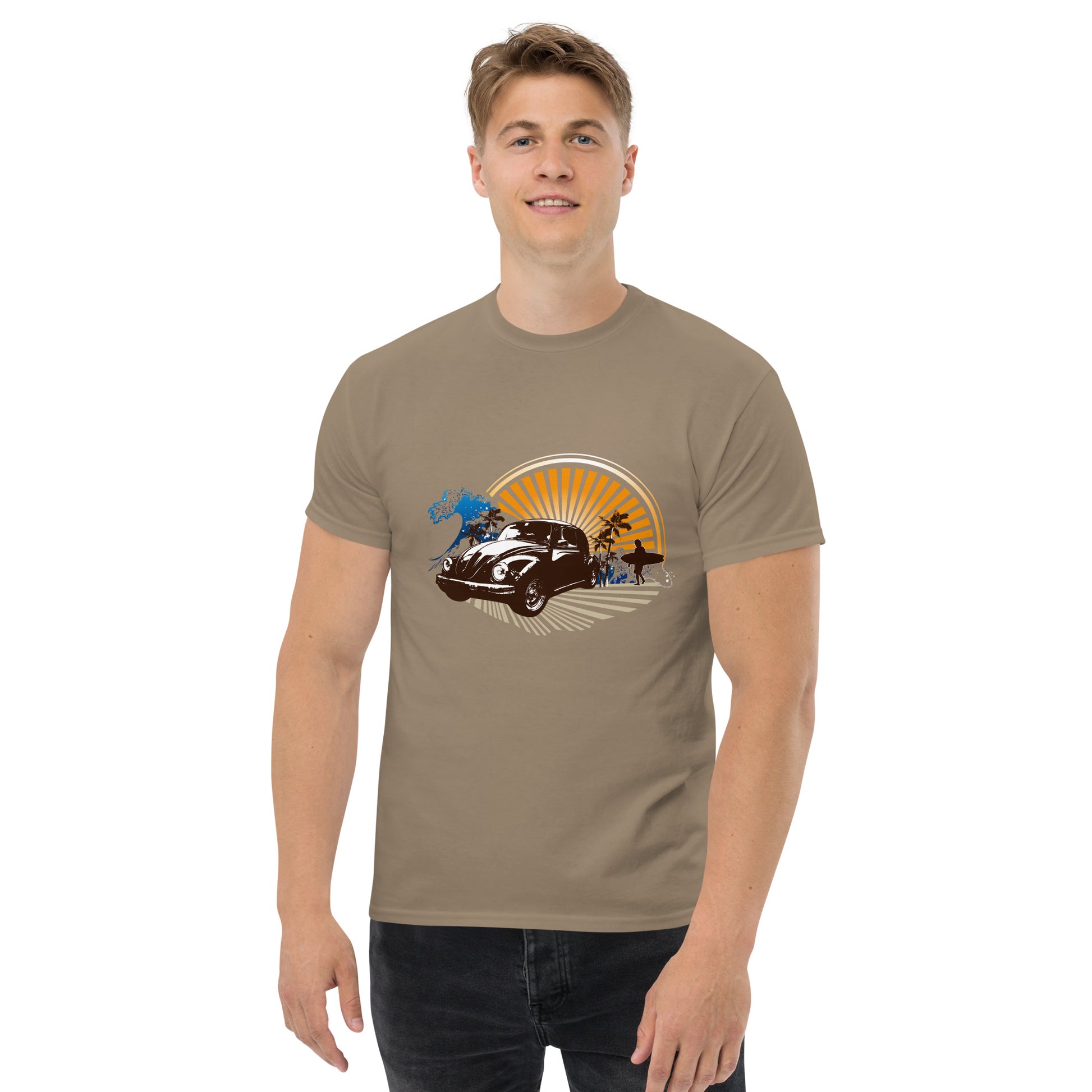 Men with brown t-shirt with sunset and beetle car