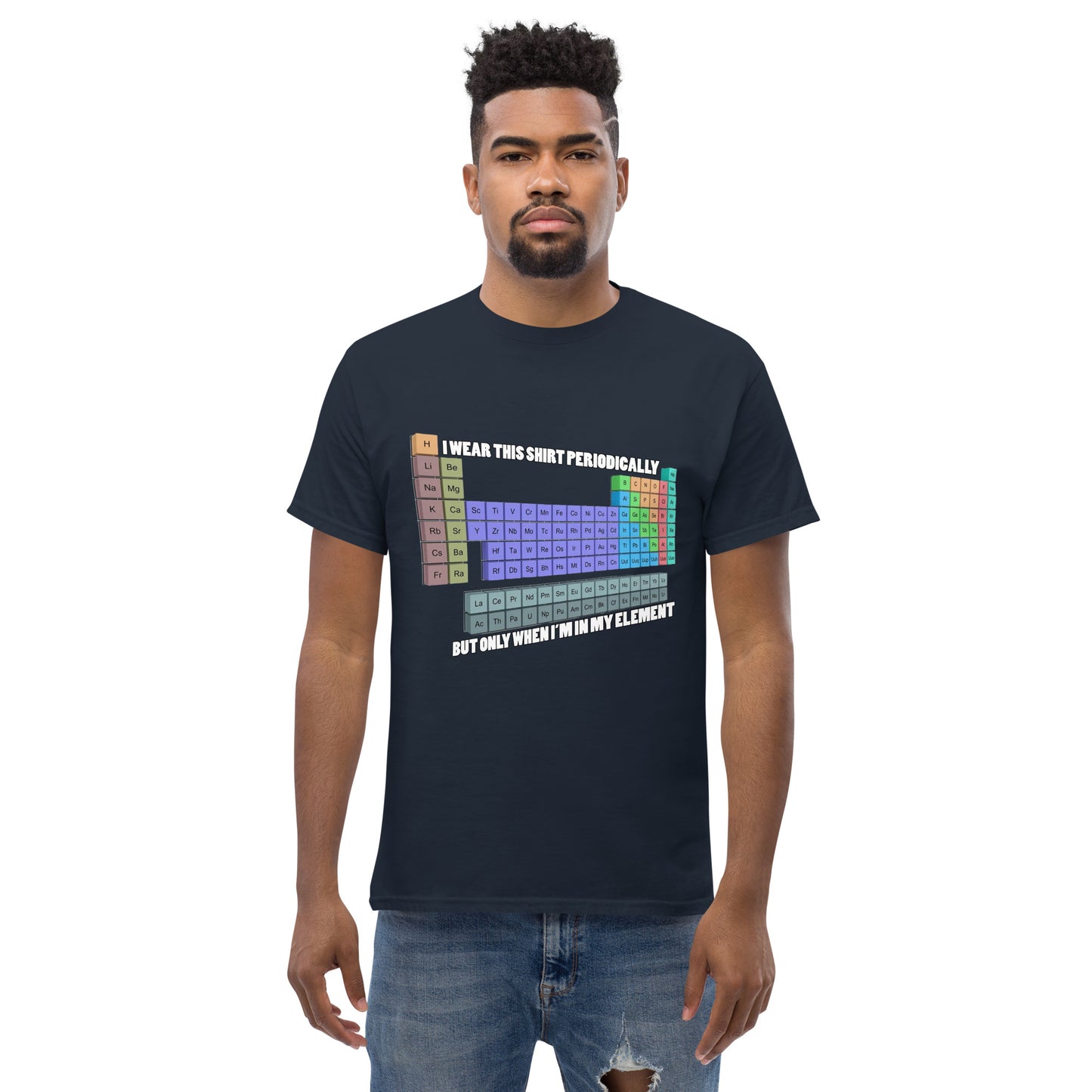 Man with navy blue t-shirt with Mendelev's table