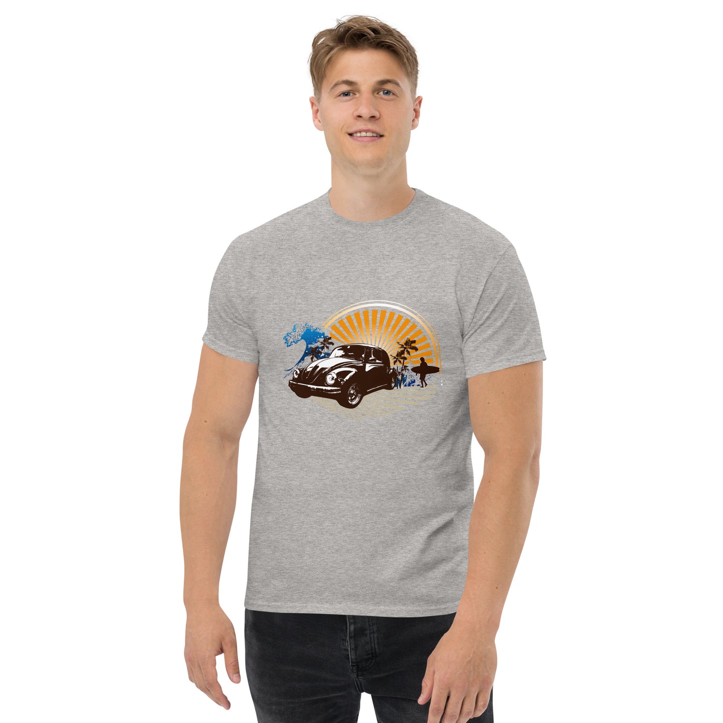 Men with grey t-shirt with sunset and beetle car