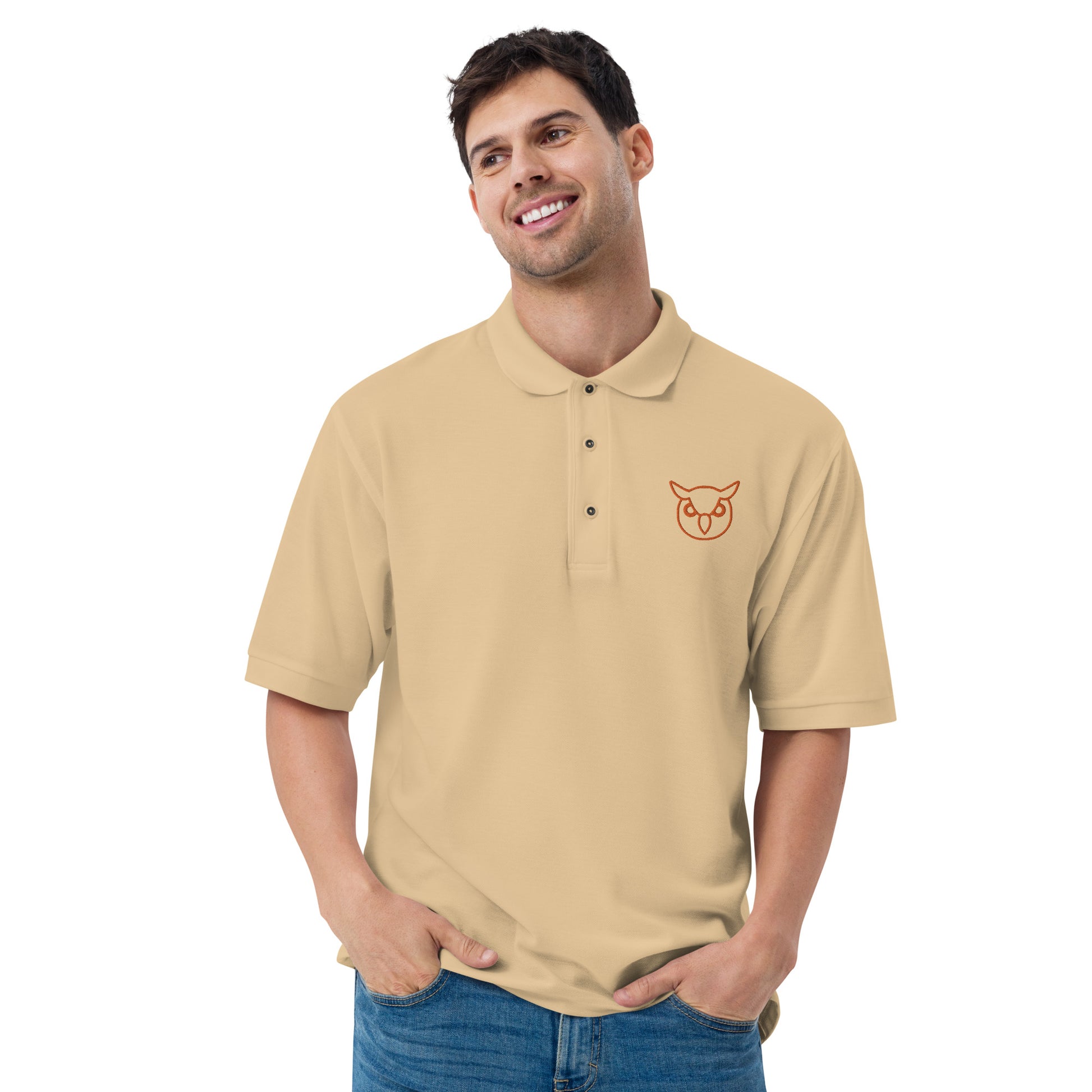 Men with stone poloshirt with on front a owl in brown embroidered