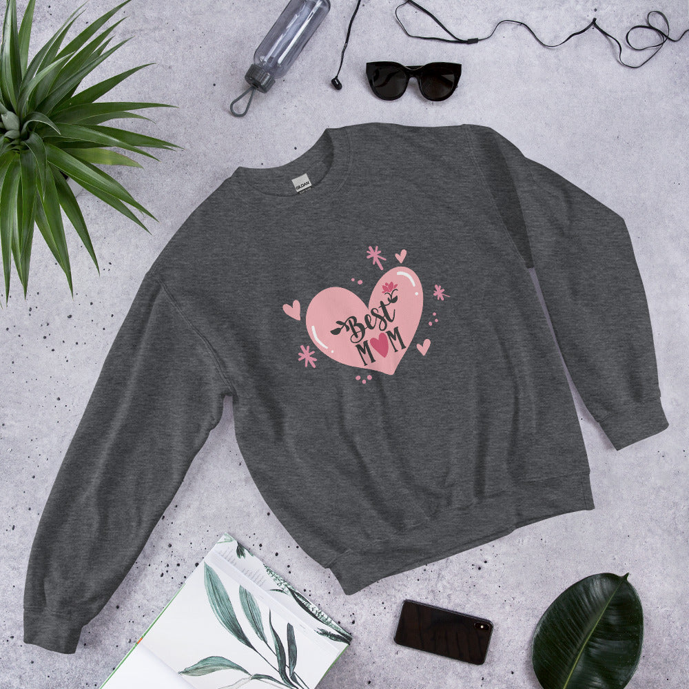 grey sweatshirt with hart and text best MOM