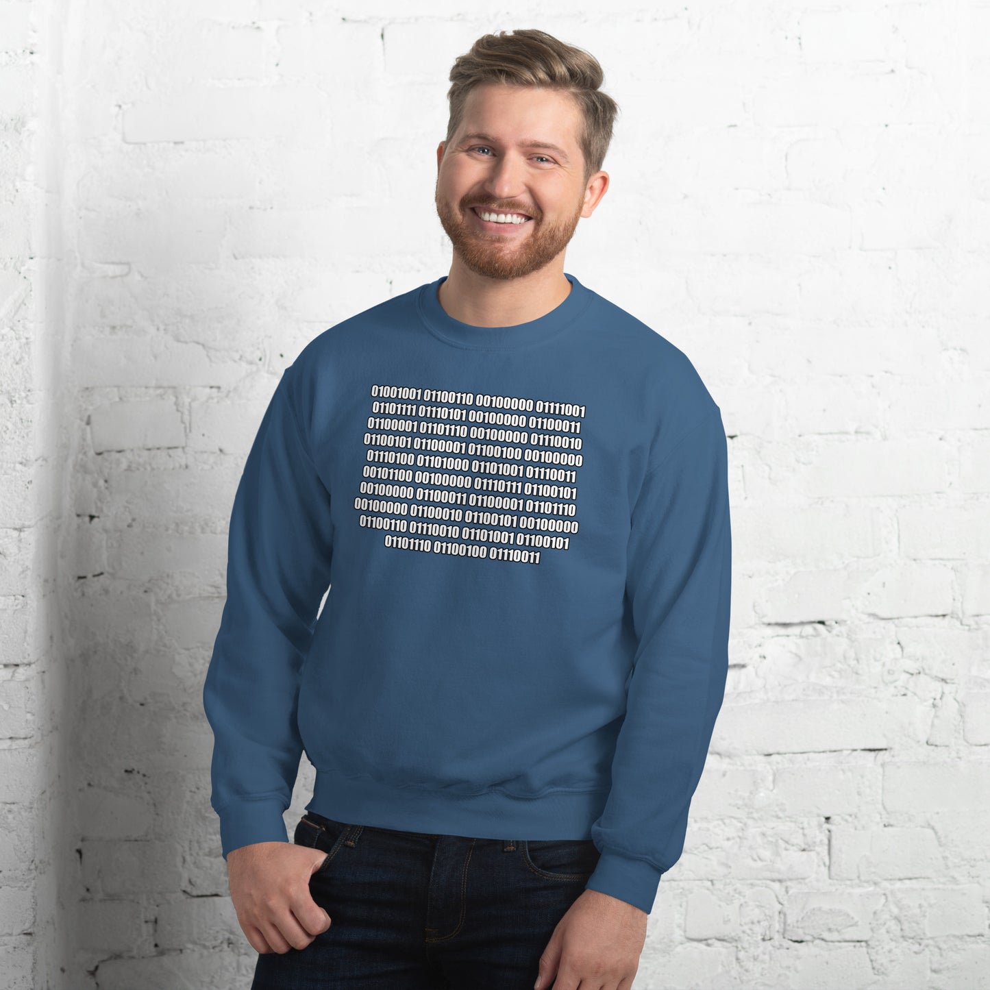 Men with indigo blue sweatshirt with binaire text "If you can read this"