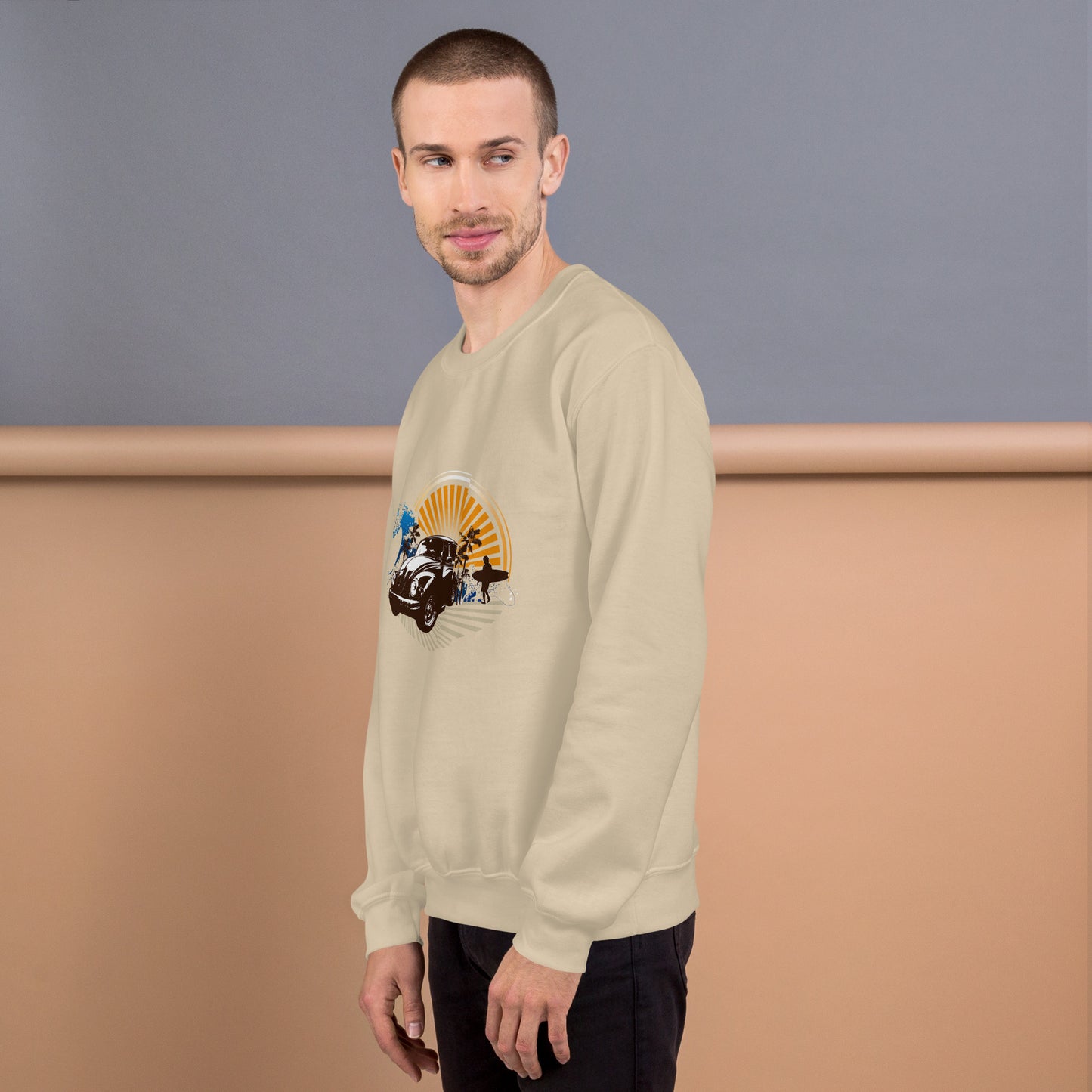 Men with sand sweatshirt with sunset and beetle car