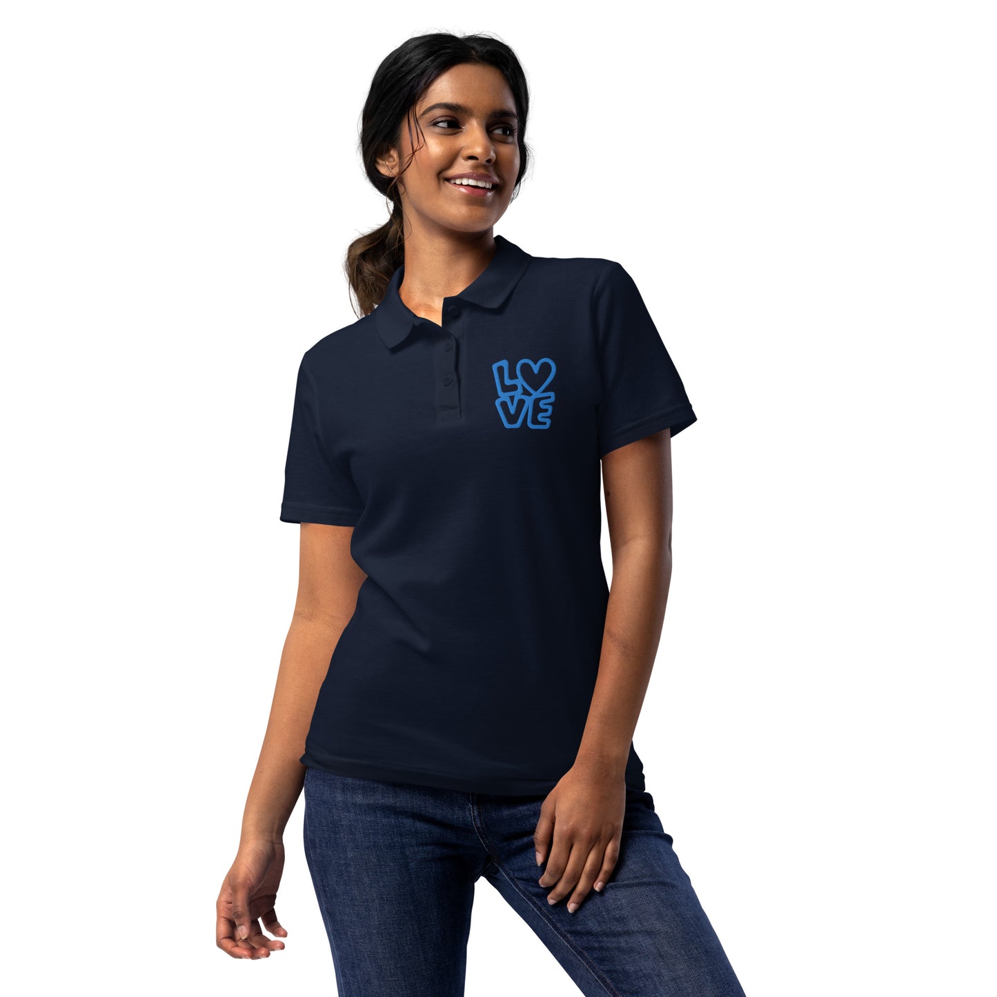 Women with navy poloshirt with the blue letters LOVE with the O in heart shape