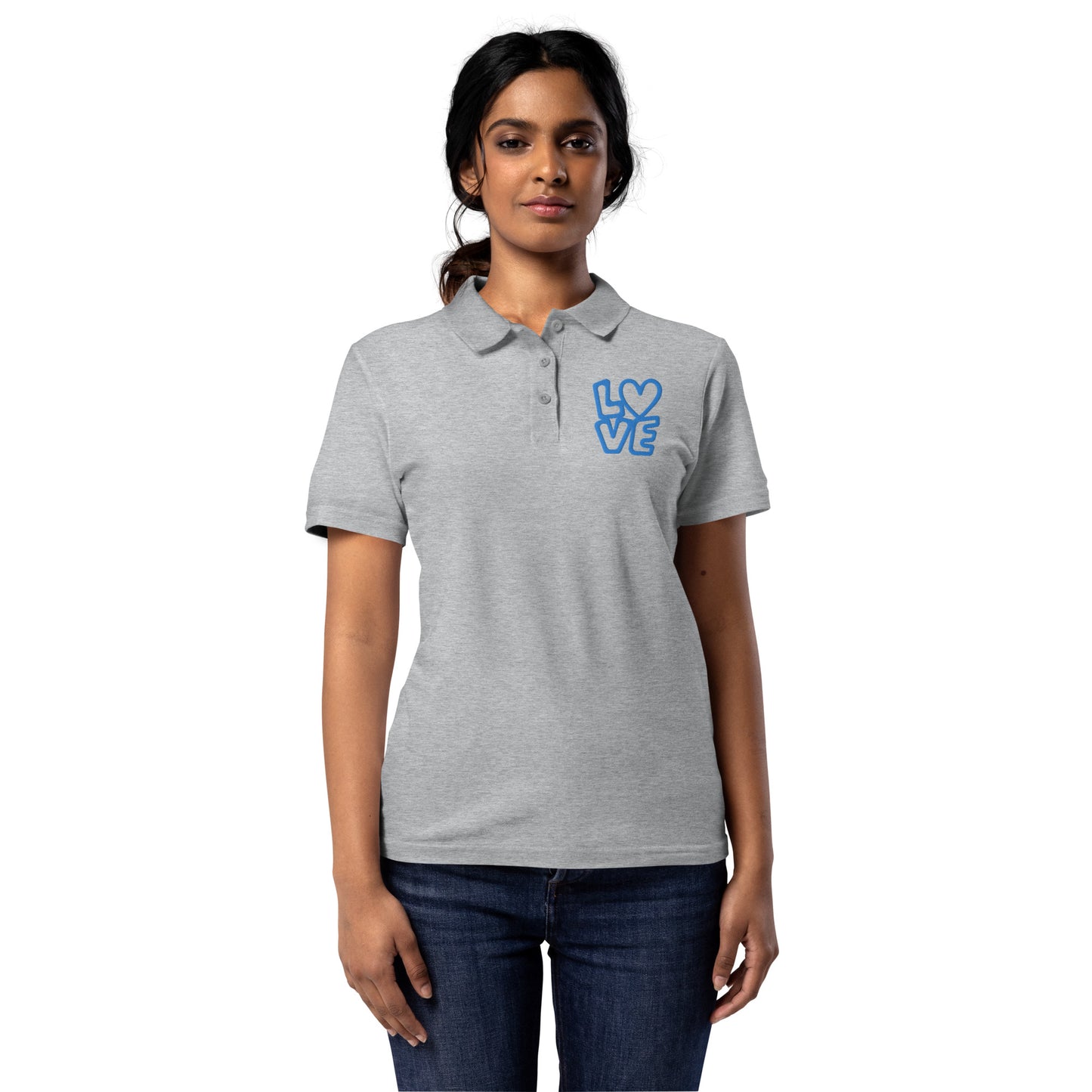 Women with sport grey poloshirt with the blue letters LOVE with the O in heart shape