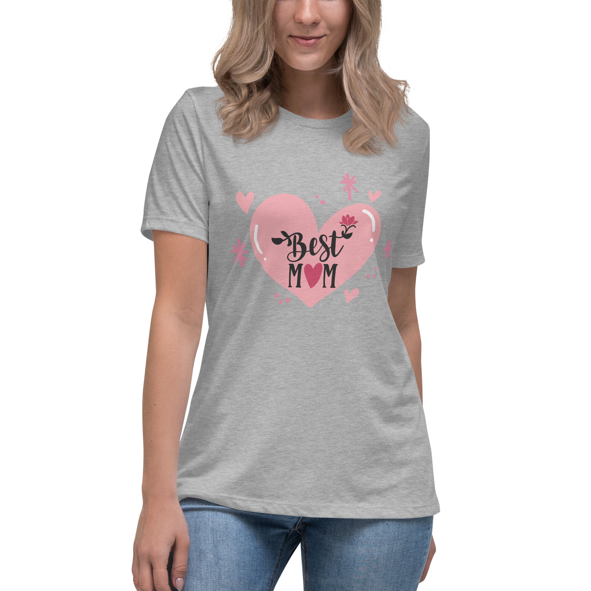 Women with grey t shirt with hart and text best MOM
