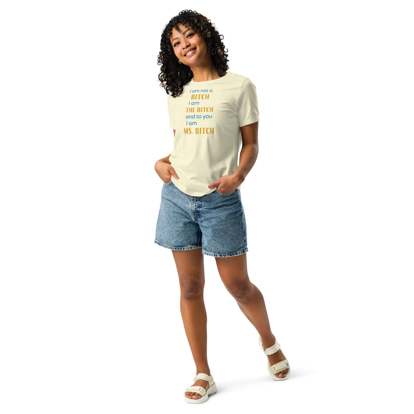 Women with citron t-shirt with the text "to you I'm MS bitch"