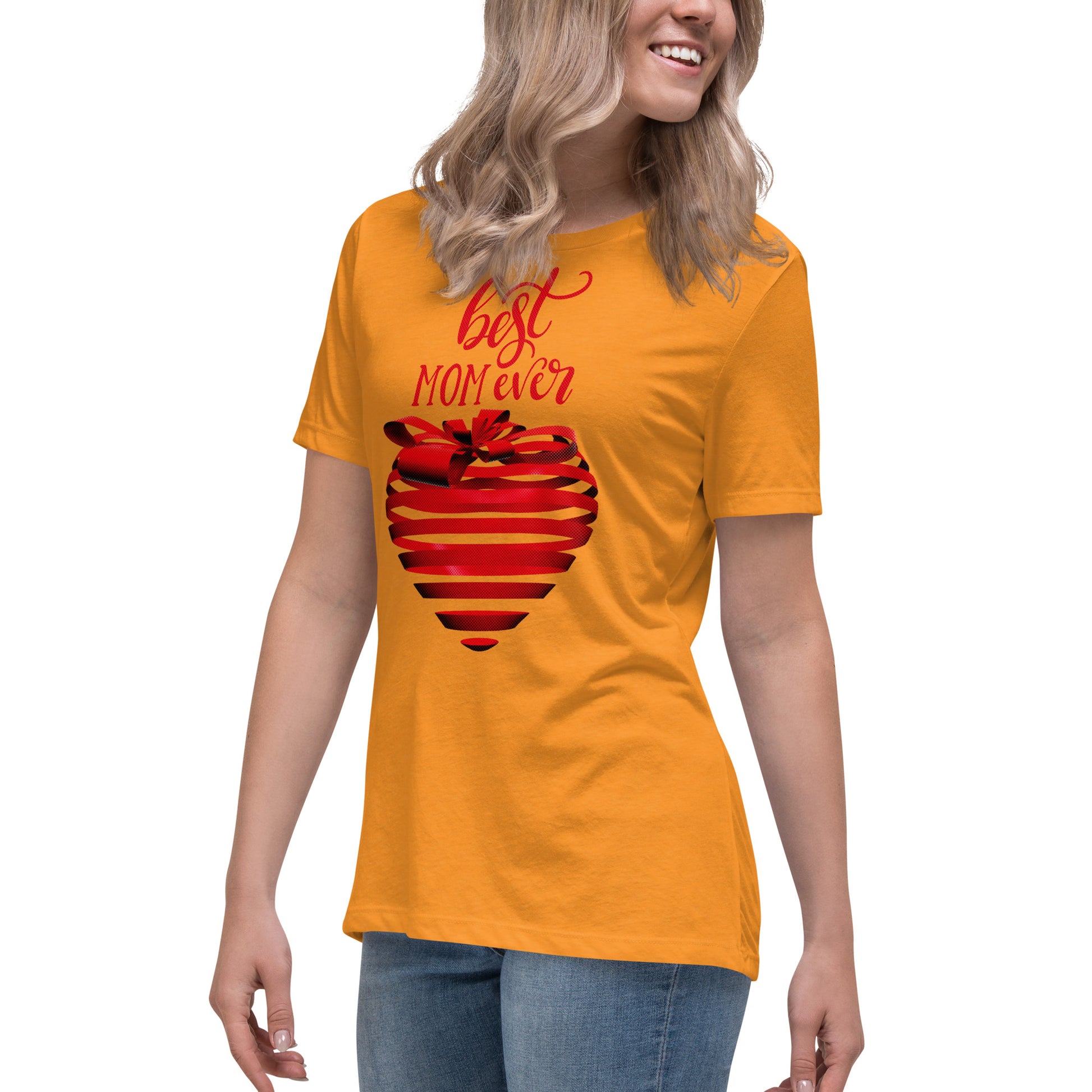 Women with marmalade T-shirt with red text best MOM Ever and red heart
