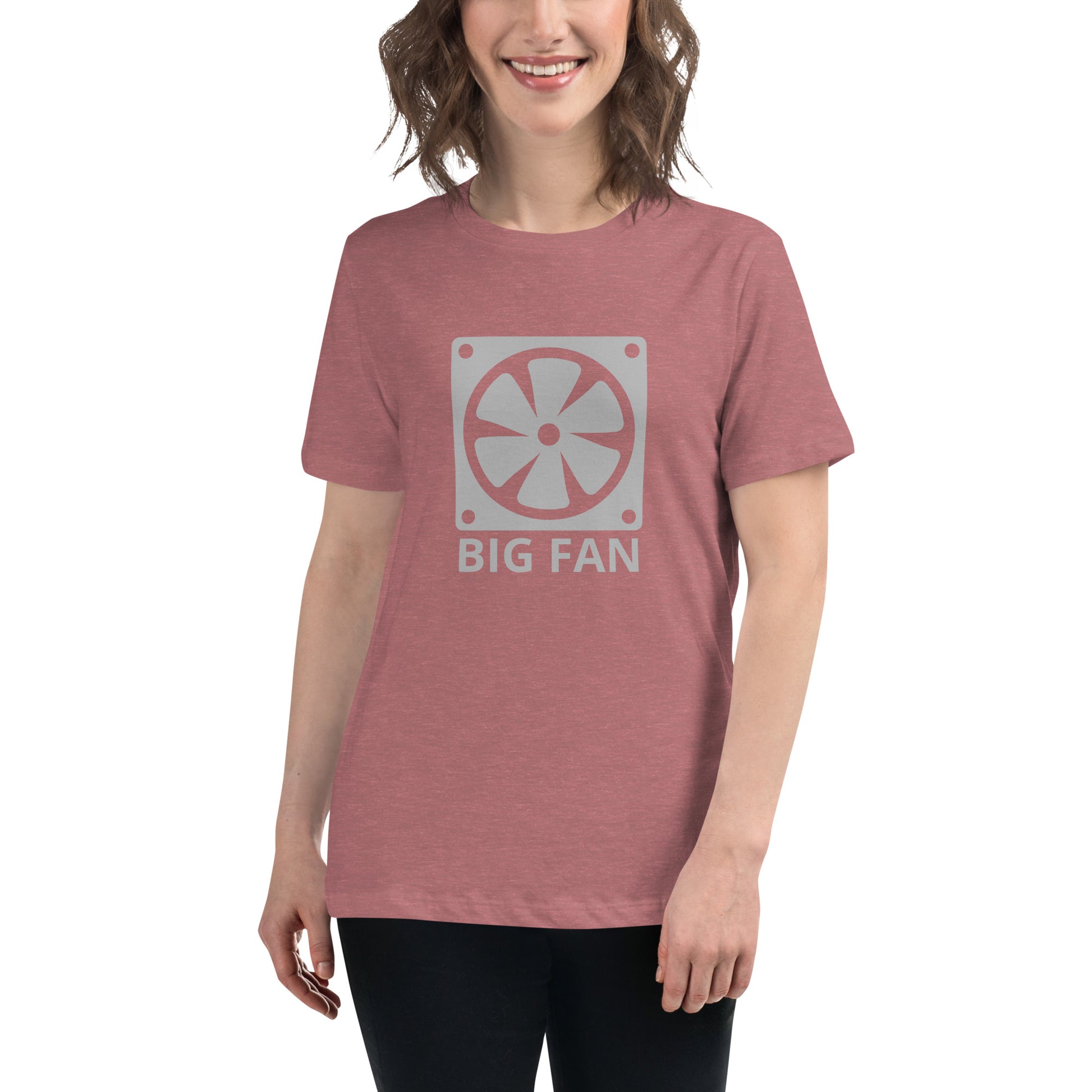 Women with mauve t-shirt with image of a big computer fan and the text "BIG FAN"