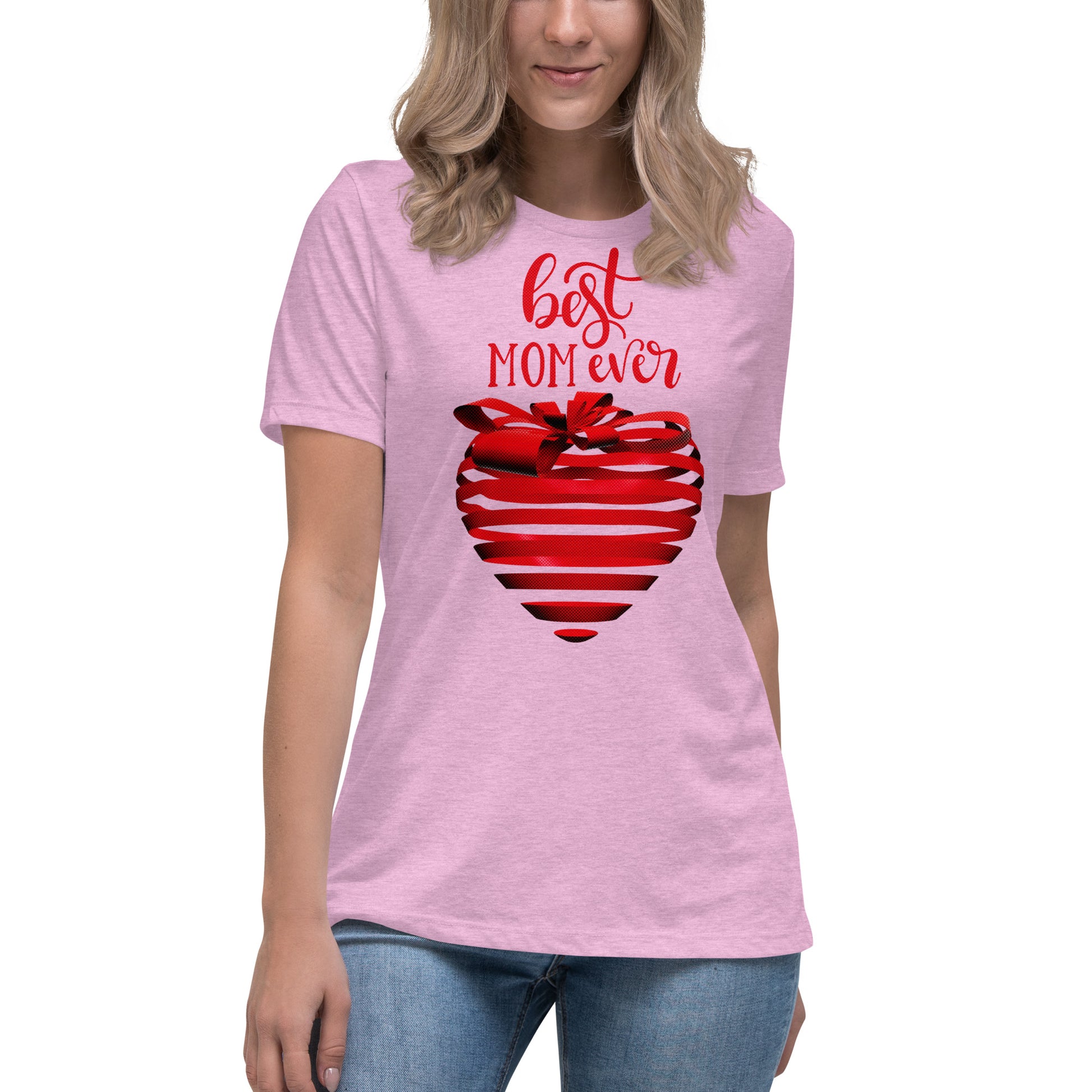 Women with prism lilac T-shirt with red text best MOM Ever and red heart