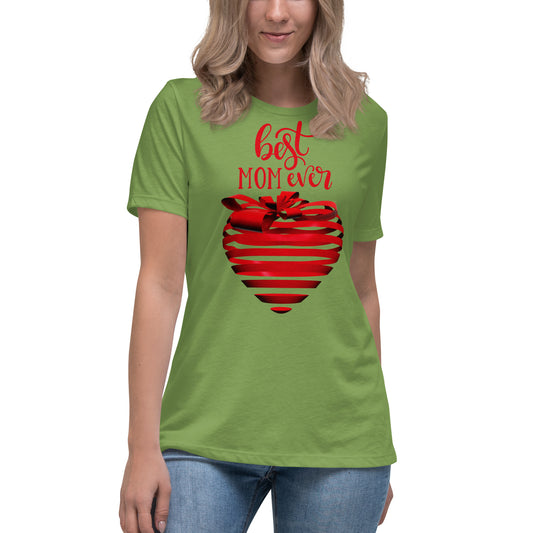 Women with leaf green T-shirt with red text best MOM Ever and red heart