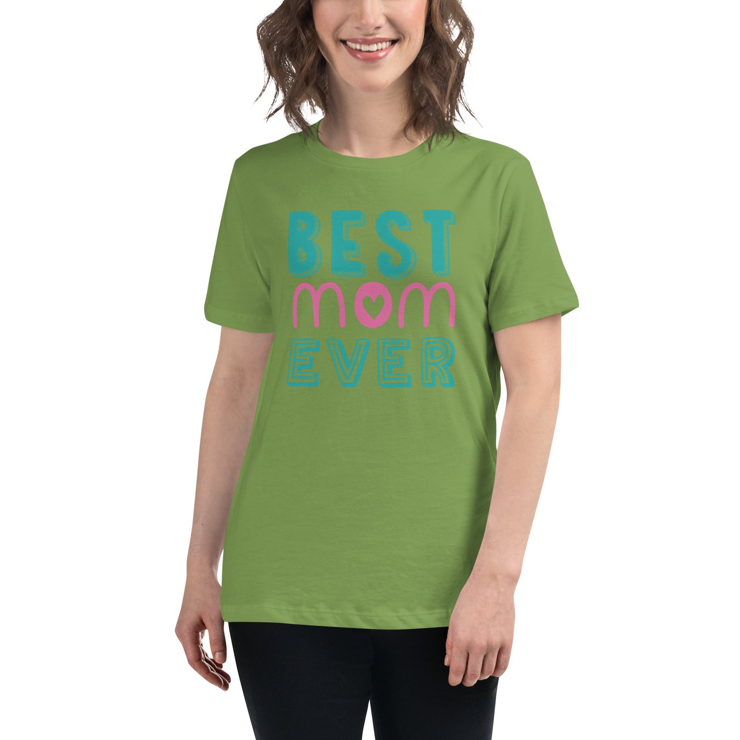 Women with leaf Tshirt with text best MOM Ever