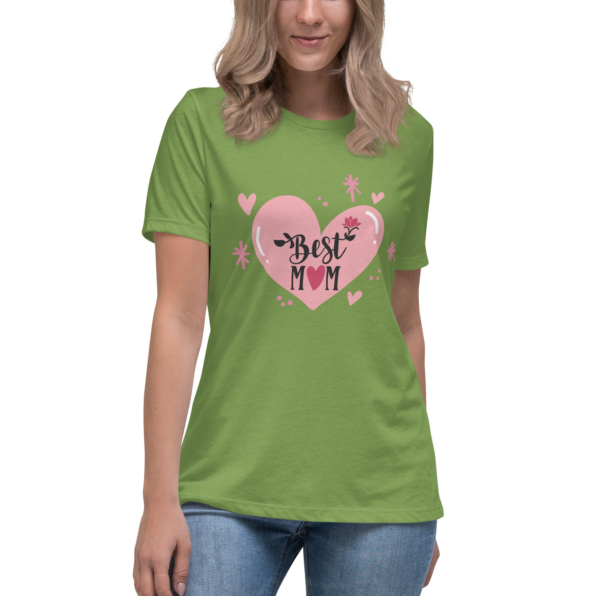 Women with leaf t shirt with hart and text best MOM