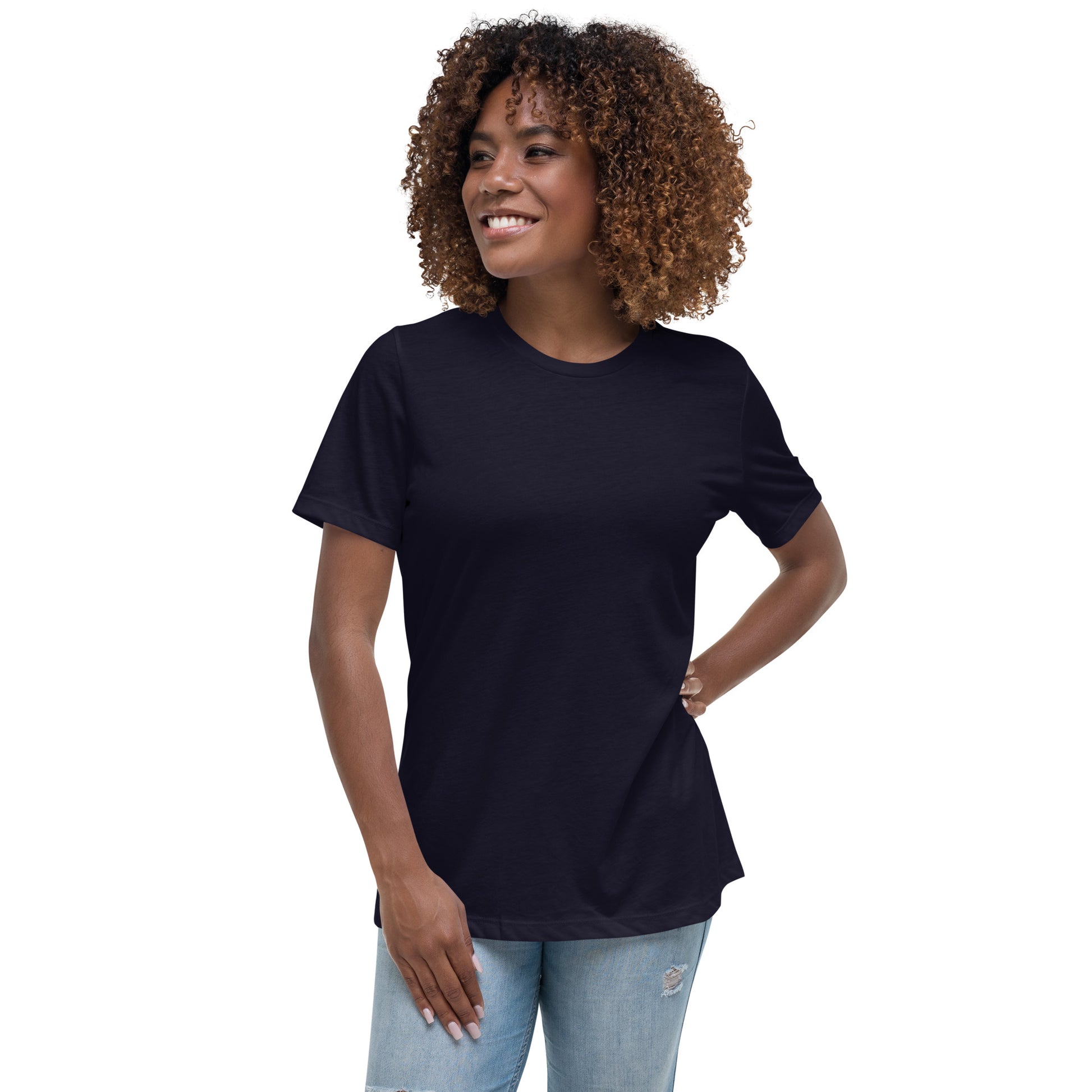 Women with a navy T-shirt without print on the front
