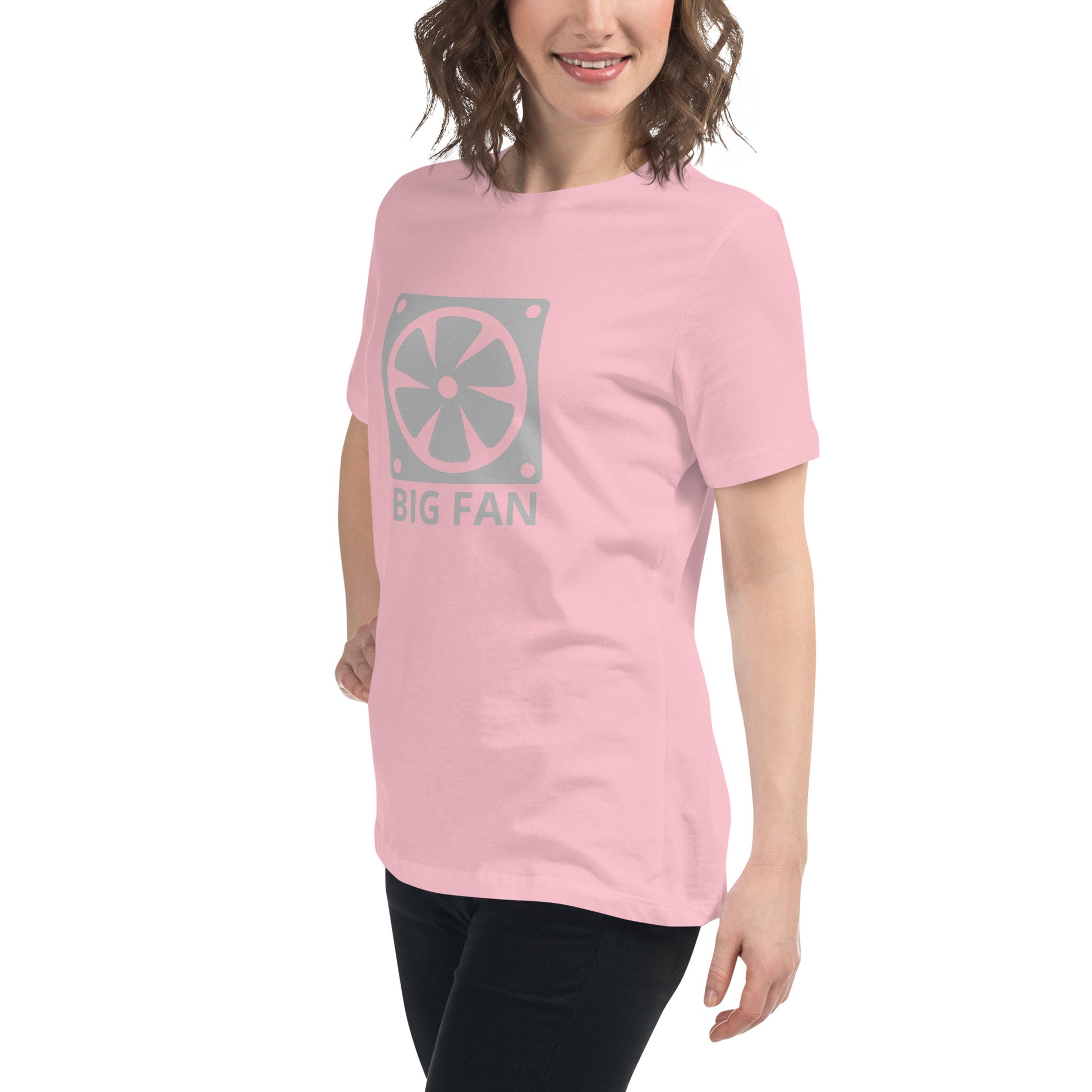 Women with pink t-shirt with image of a big computer fan and the text "BIG FAN"
