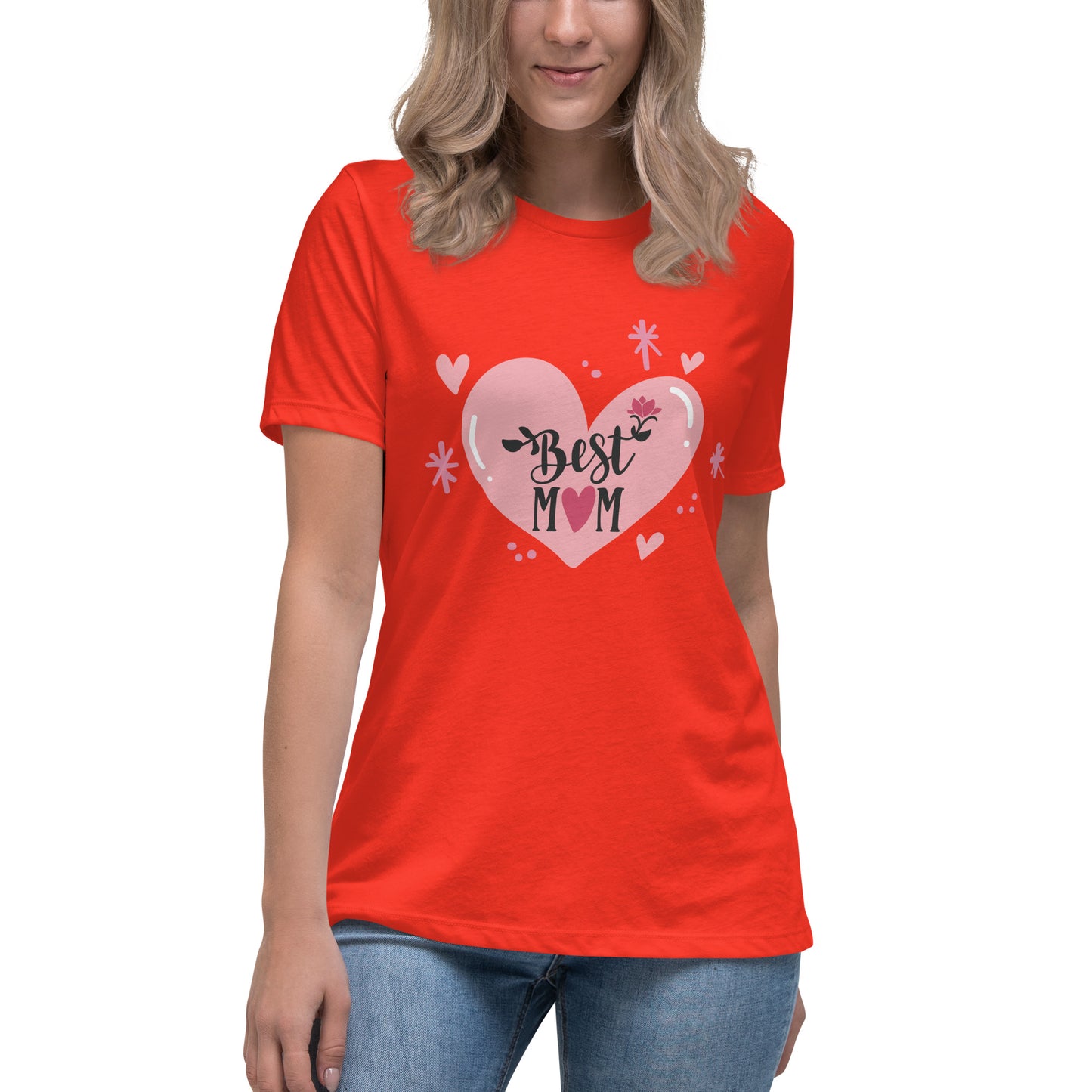 Women with poppy t shirt with hart and text best MOM