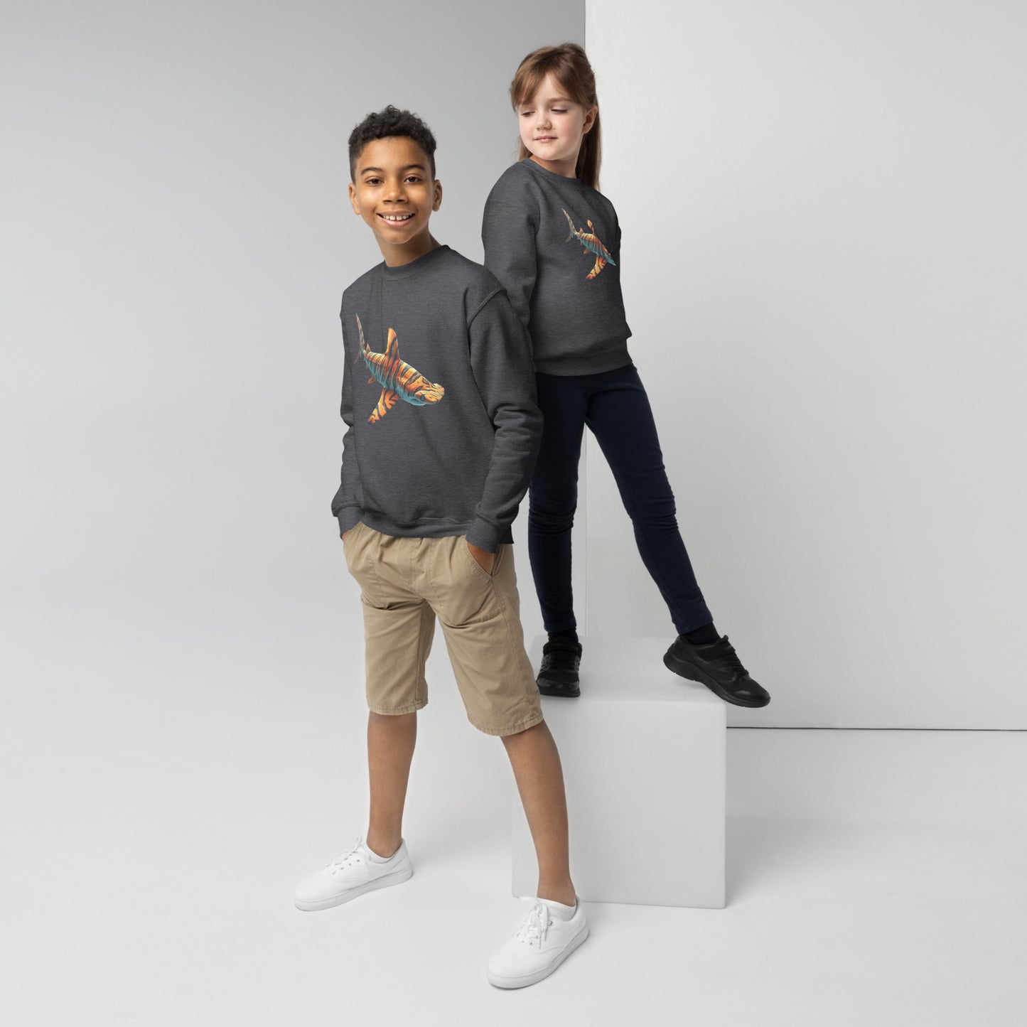 Dark grey sweatshirt for youth with a print of a hammerhead shark
