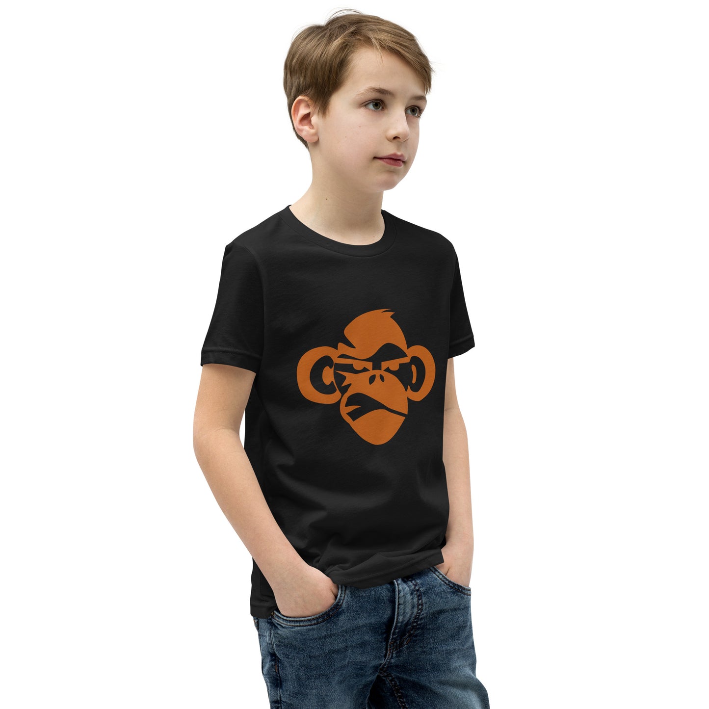 Youth with black T-shirt with a print of a head of a monkey in color brown