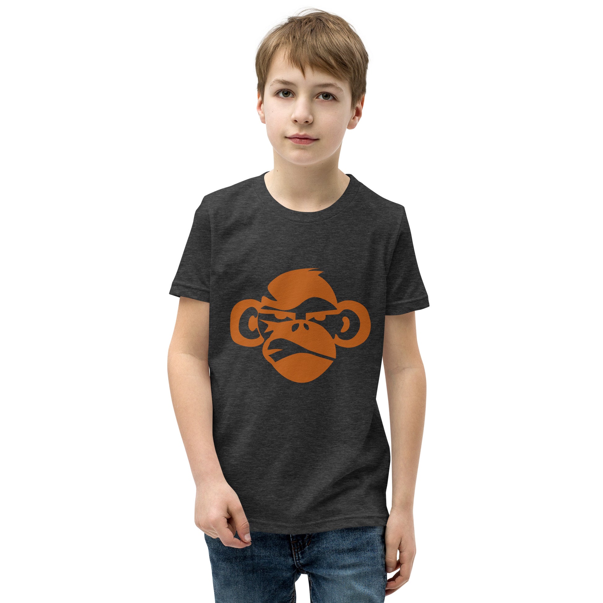 Youth with dark grey T-shirt with a print of a head of a monkey in color brown
