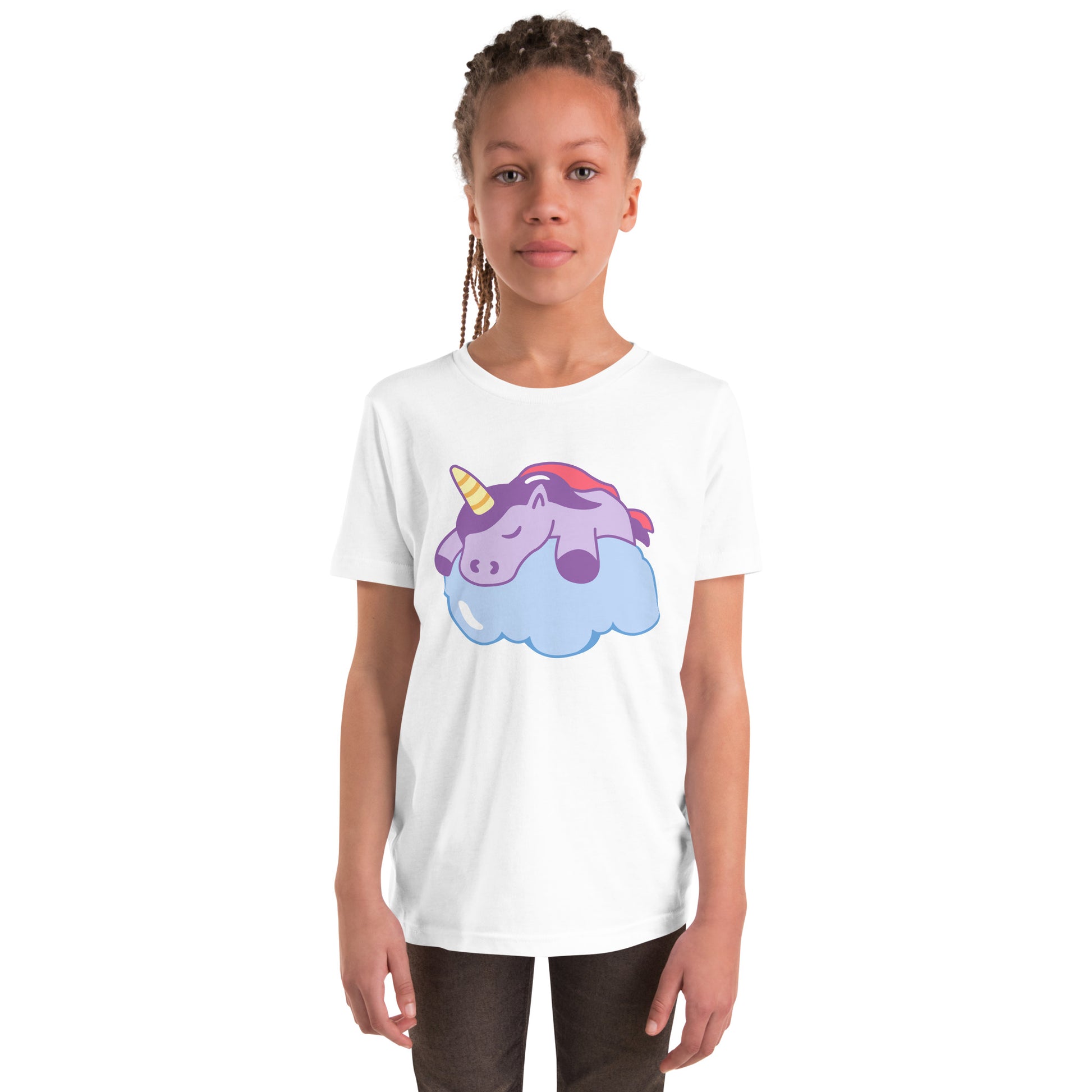 Youth with a white T-shirt with a print of a sleeping unicorn on a cloud