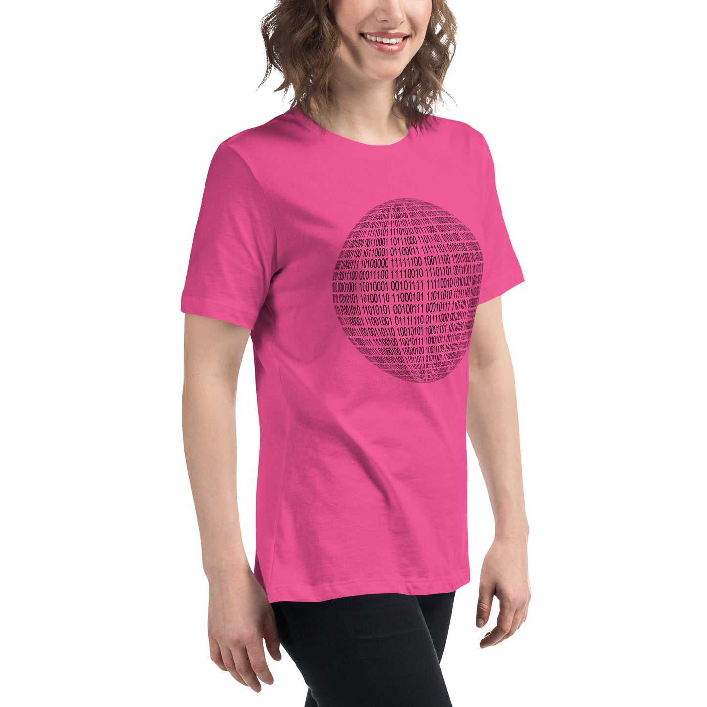 Women with berry T-shirt with binaire sphere