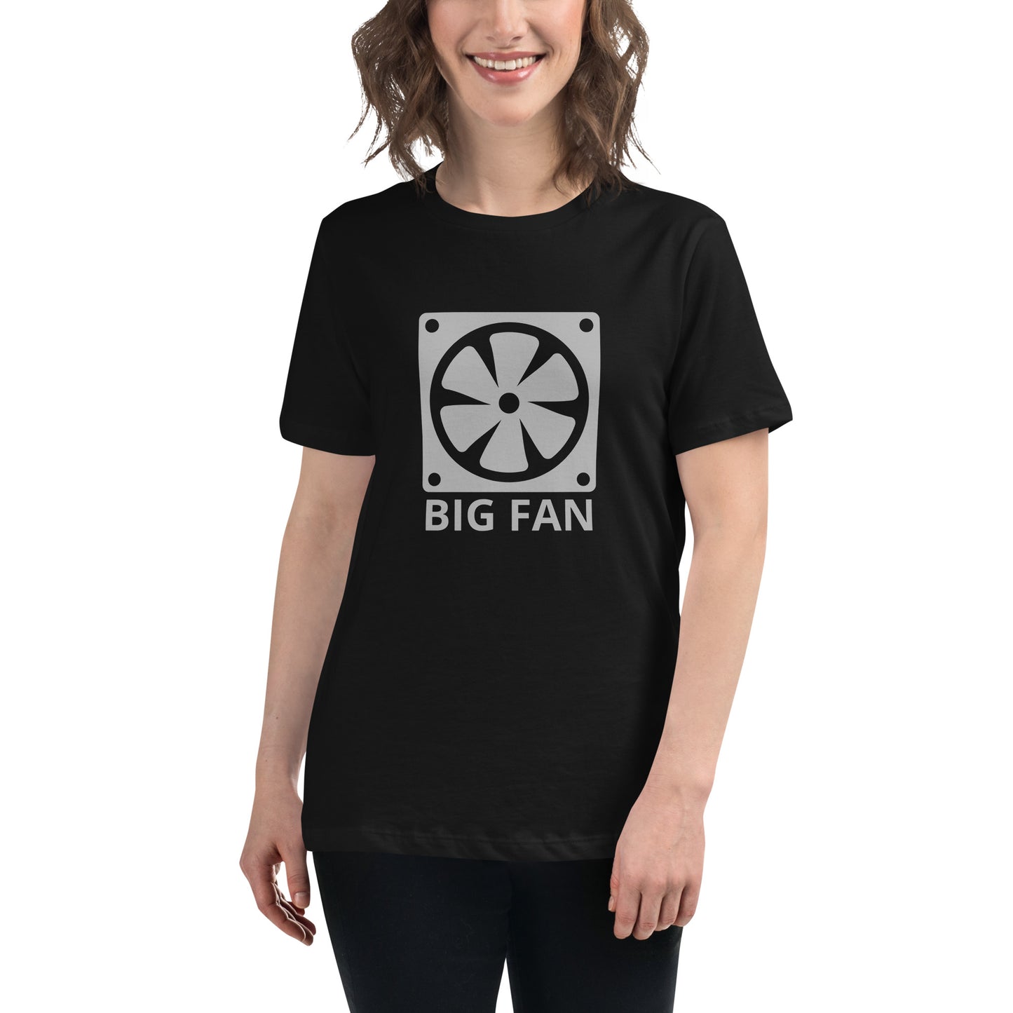 Women with black t-shirt with image of a big computer fan and the text "BIG FAN"