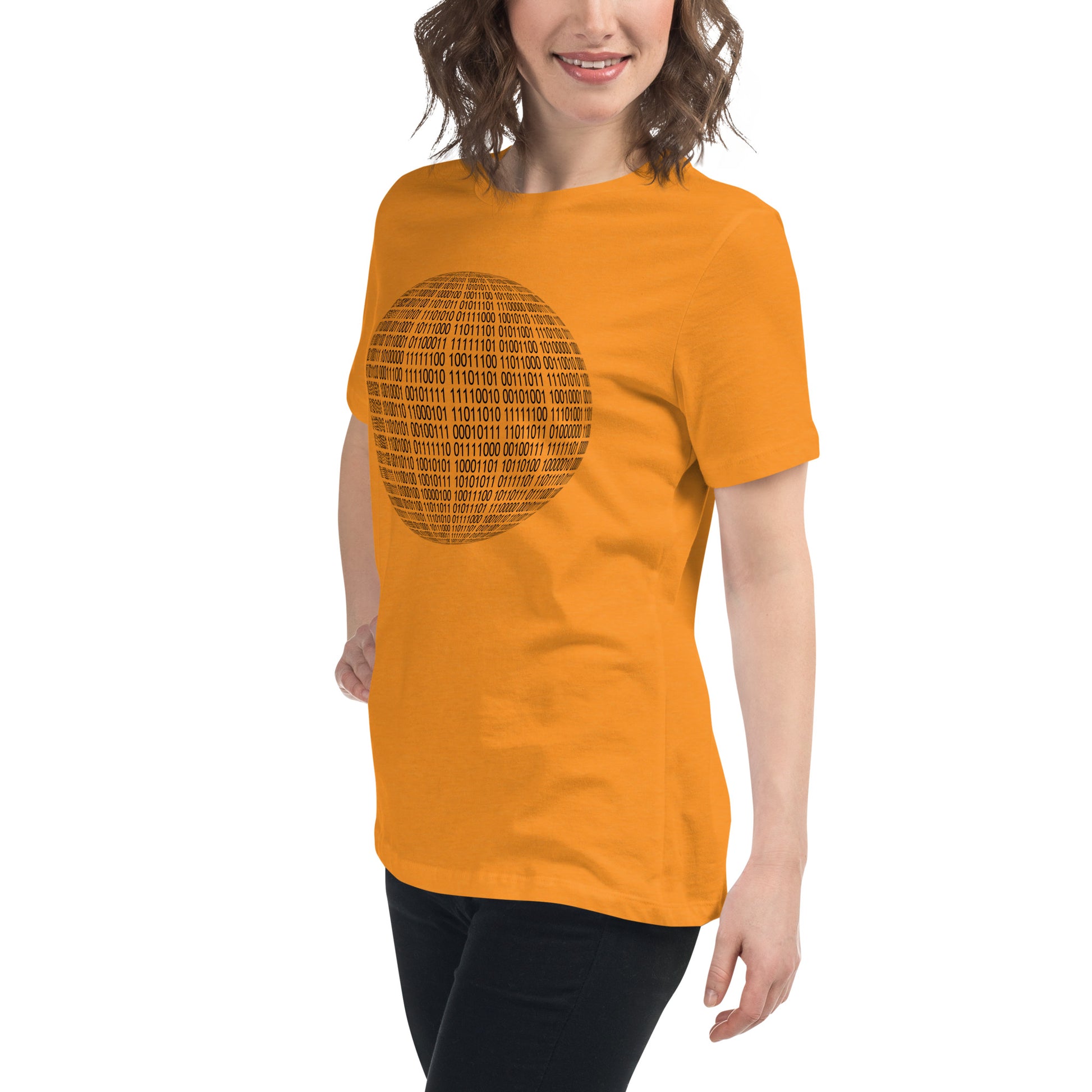 Women with marmalade T-shirt with binaire sphere