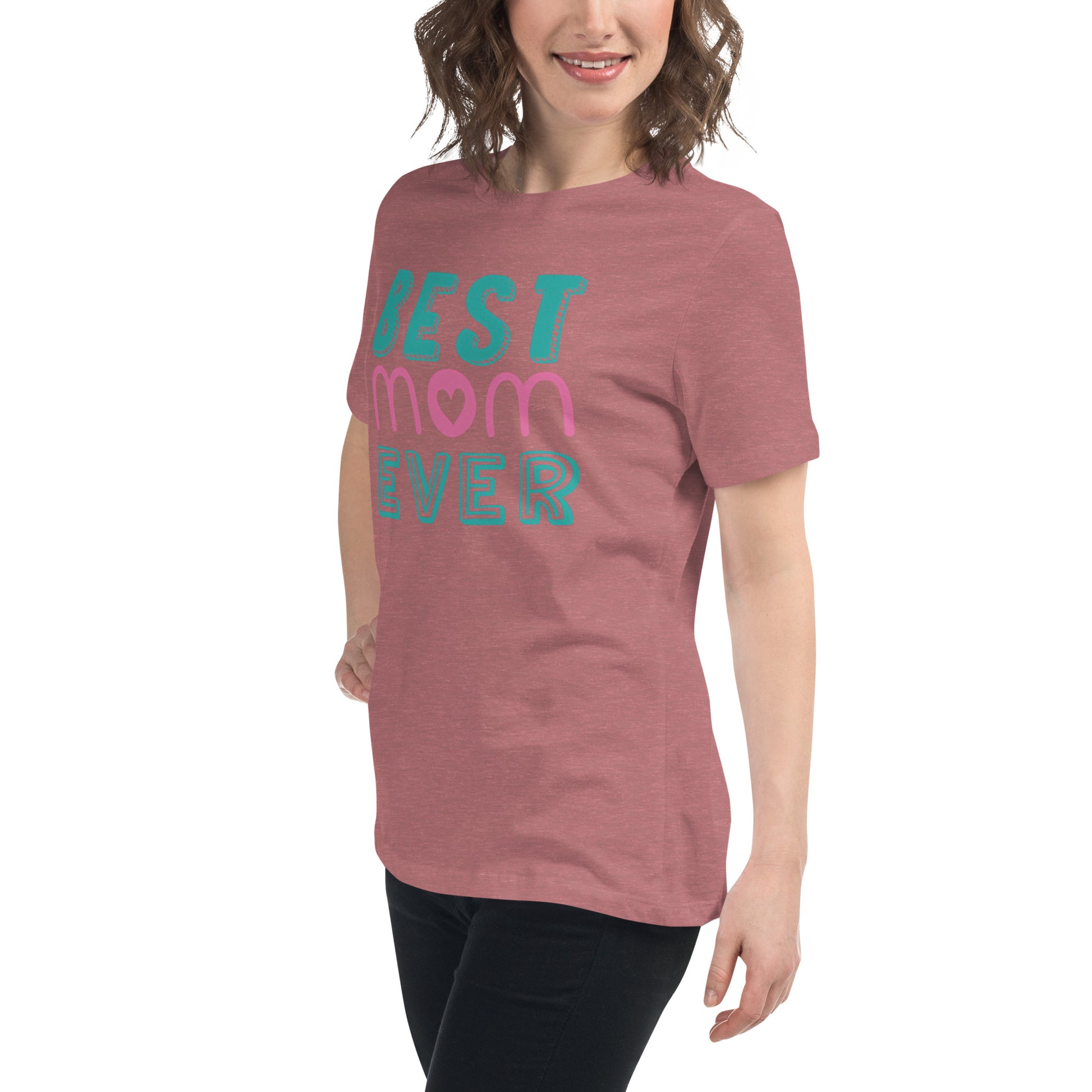 Women with mauve Tshirt with text best MOM Ever