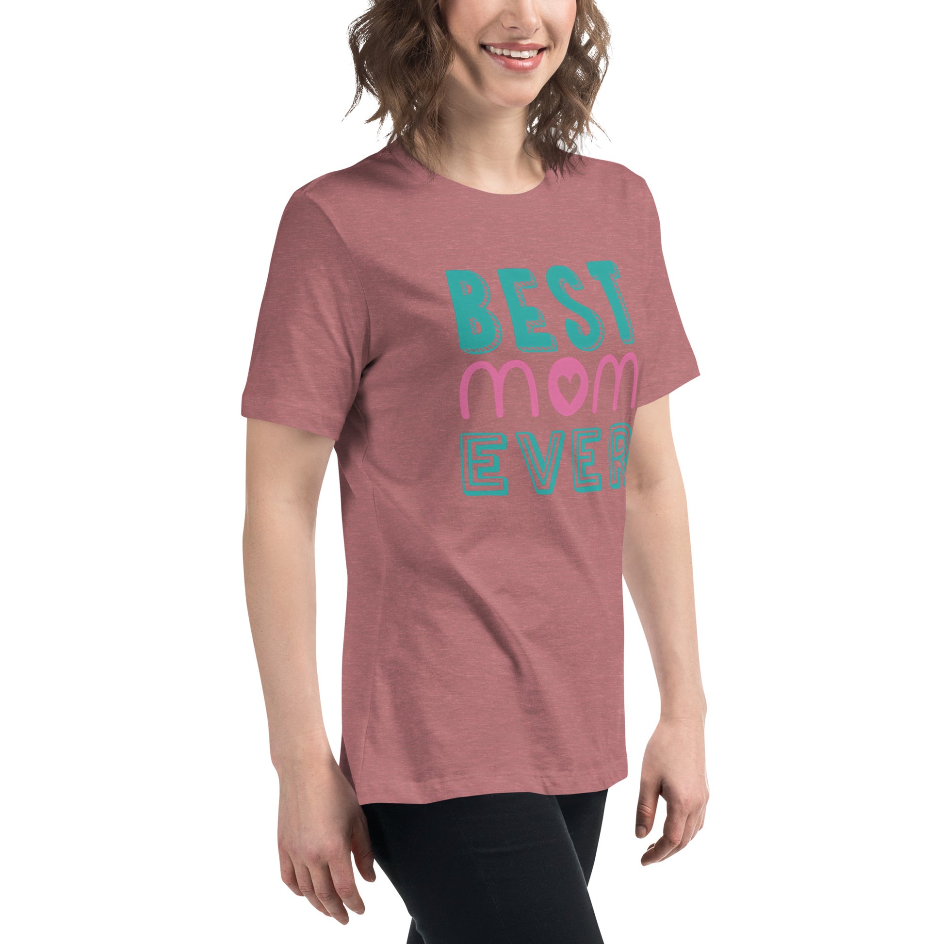 Women with mauve Tshirt with text best MOM Ever