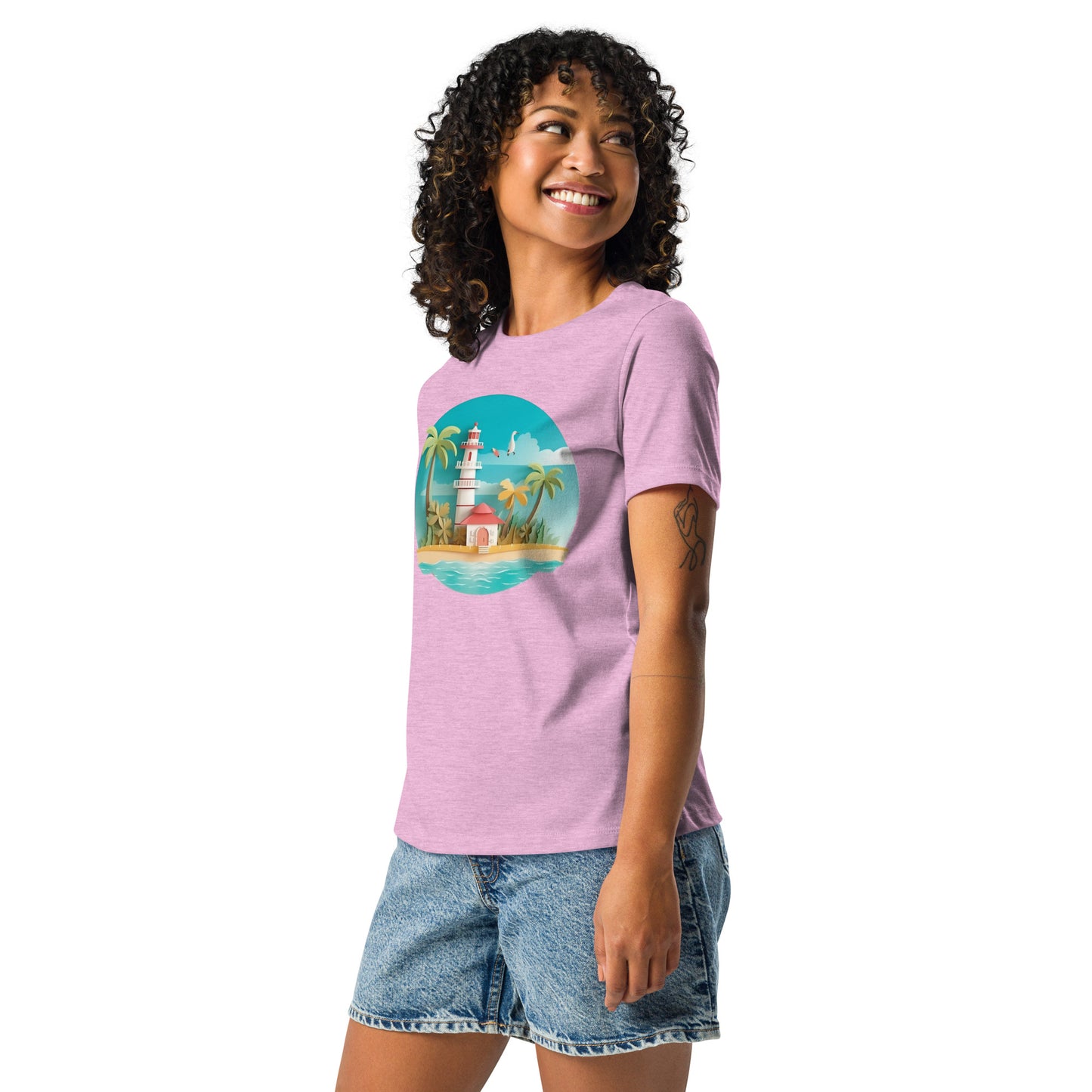 Woman with lilac t-shirt with picture of lighthouse and palm trees