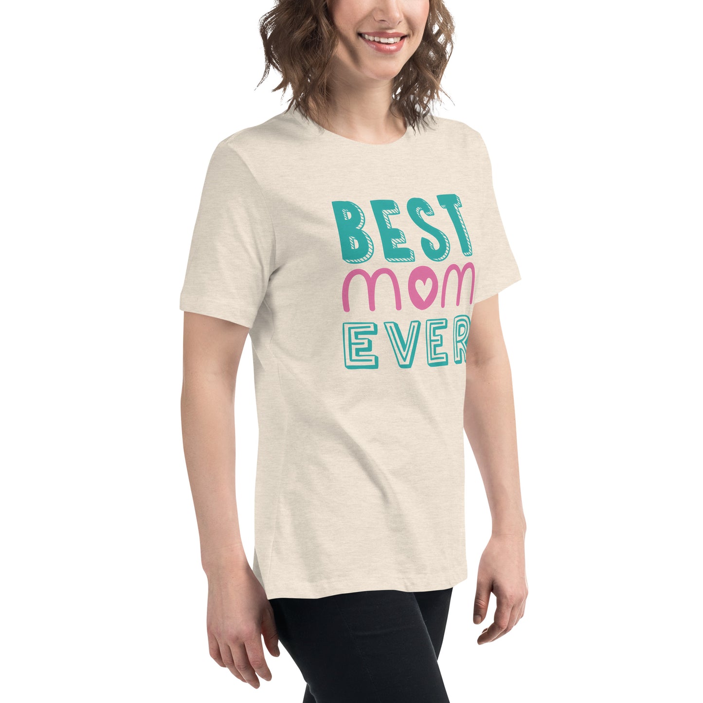 Women with natural Tshirt with text best MOM Ever