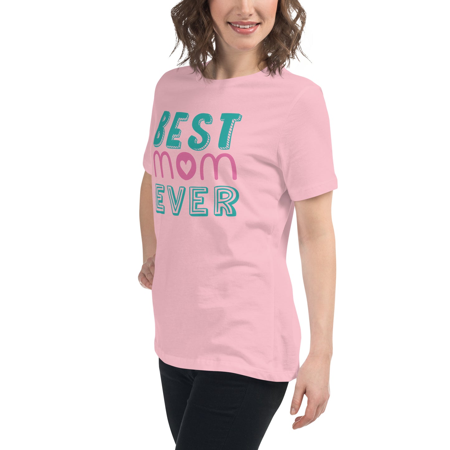 Women with pink Tshirt with text best MOM Ever