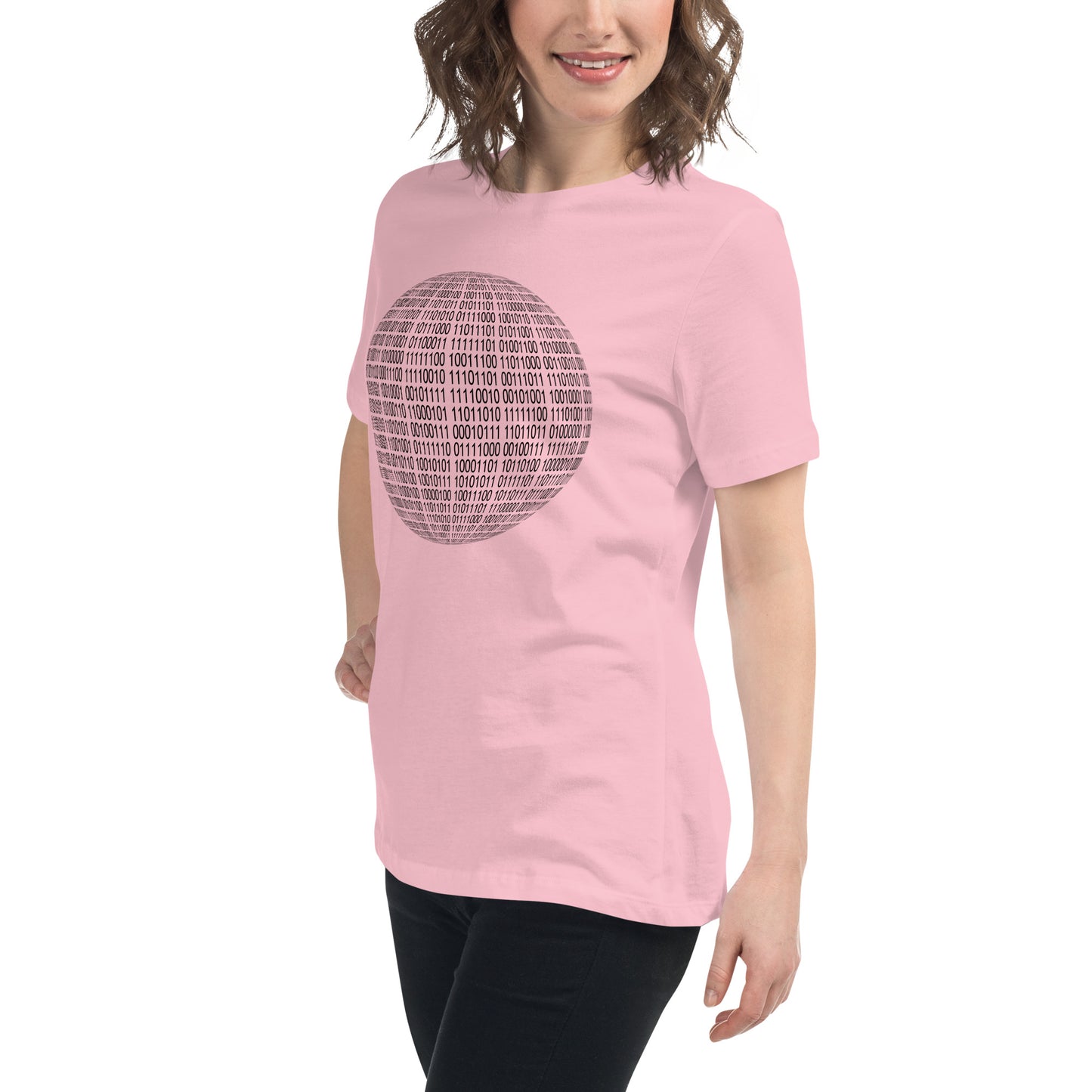 Women with pink T-shirt with binaire sphere