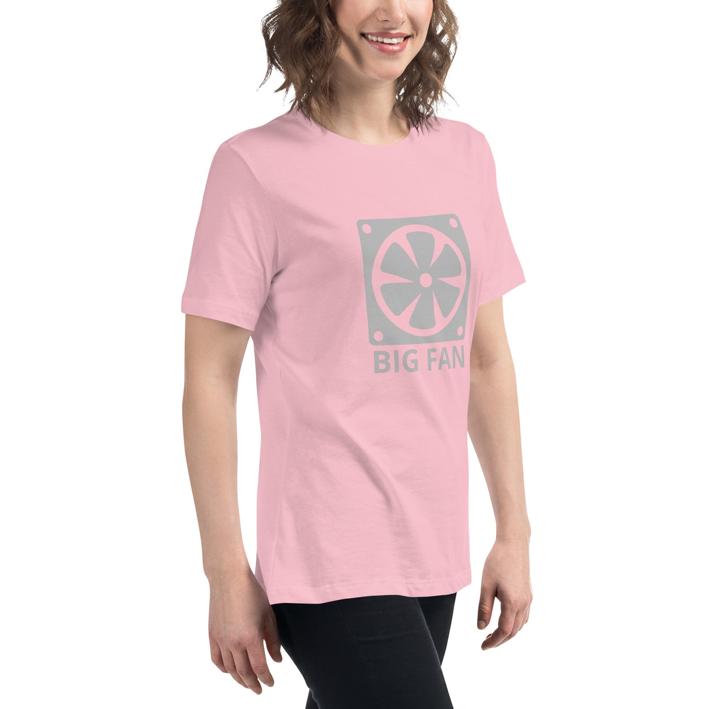 Women with pink t-shirt with image of a big computer fan and the text "BIG FAN"